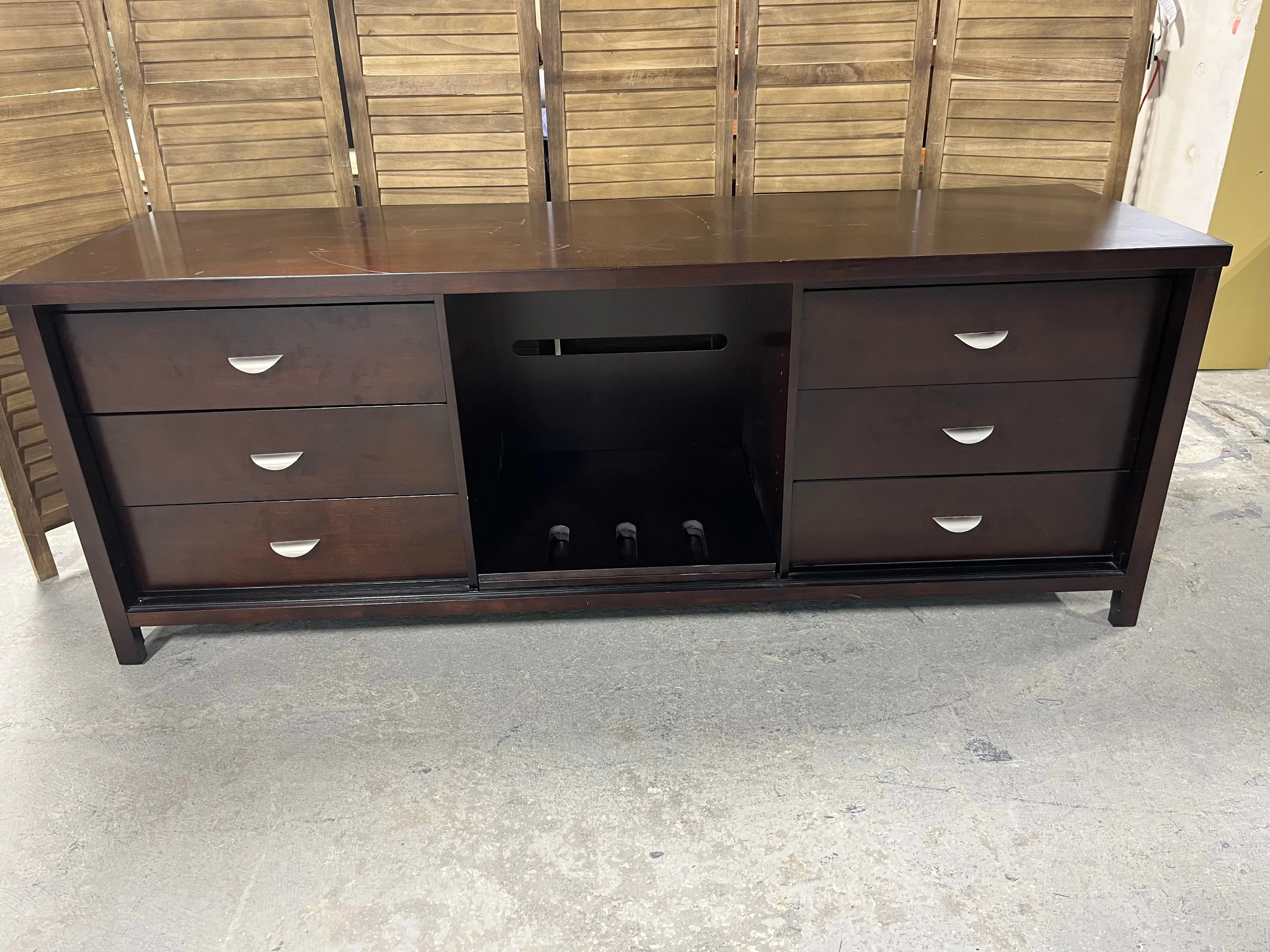 Abbystone Living Credenza