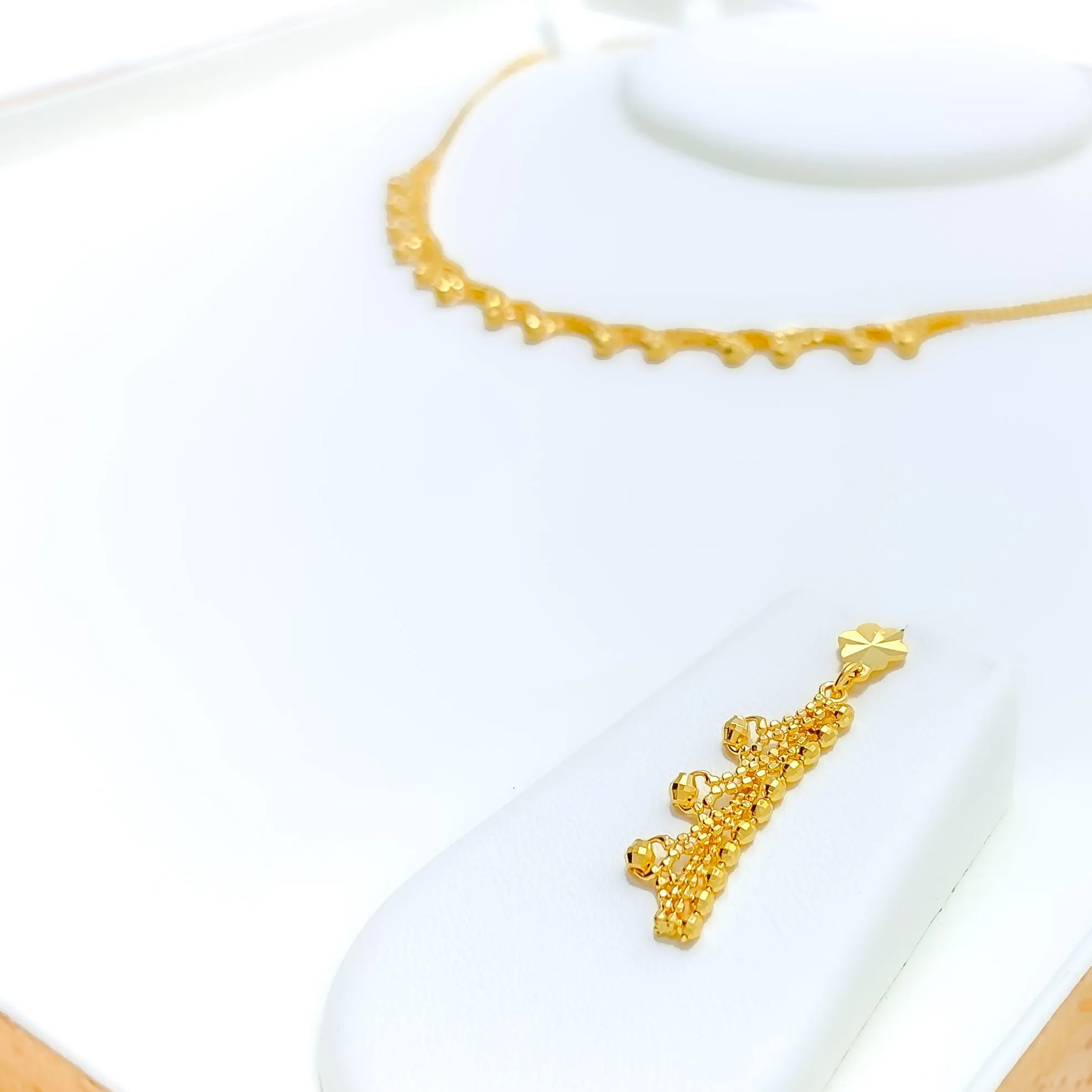 Attractive Modern Beaded 22k Gold Necklace Set