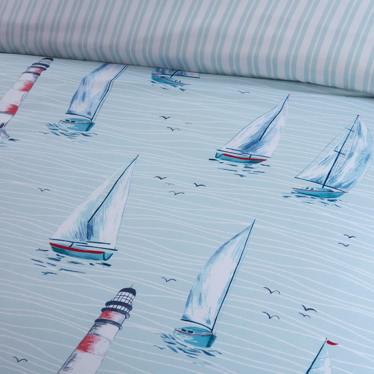 Boats Blue Reversible Super Soft Duvet Set