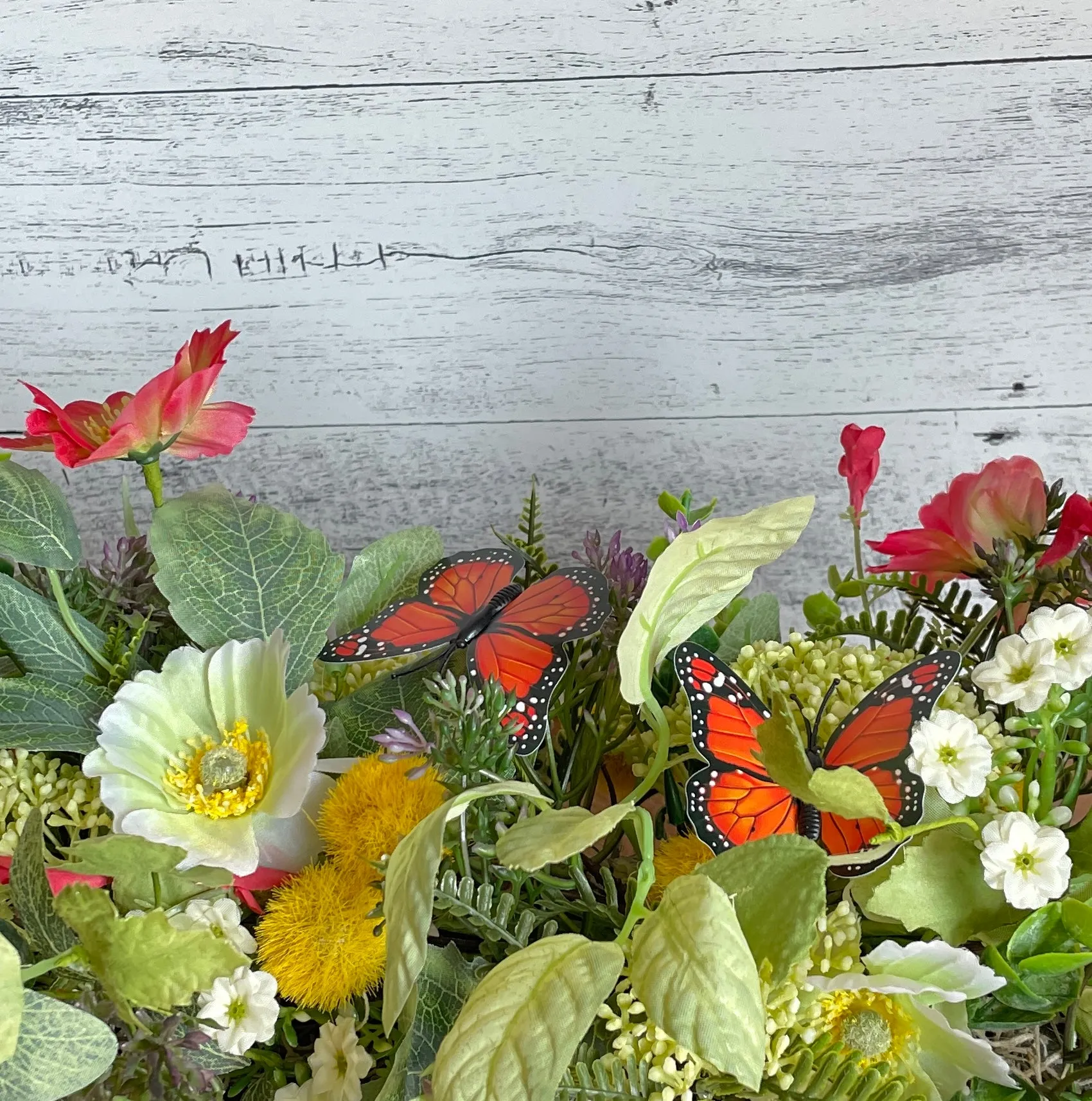 Butterfly and poppies centerpiece