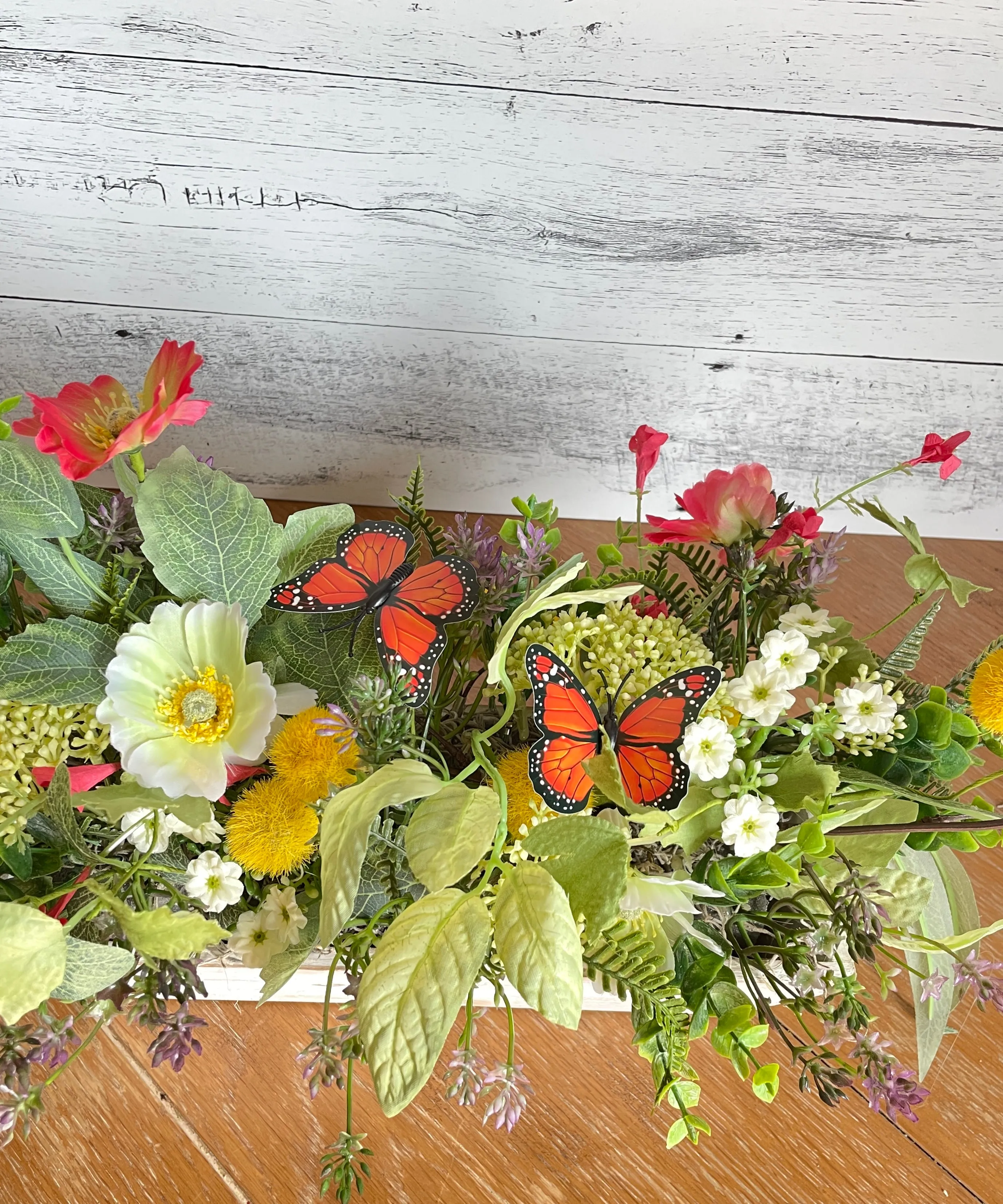 Butterfly and poppies centerpiece