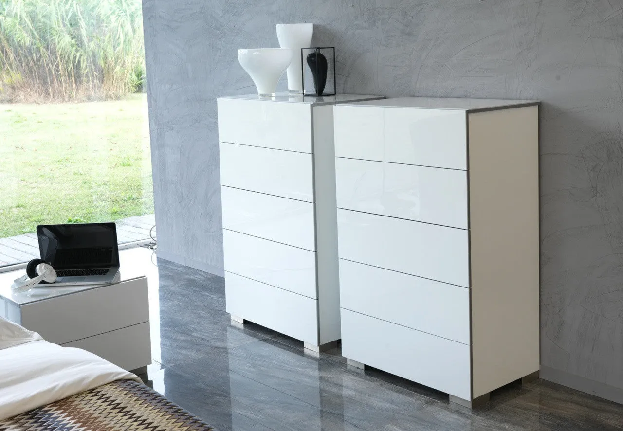 Giordano Dresser