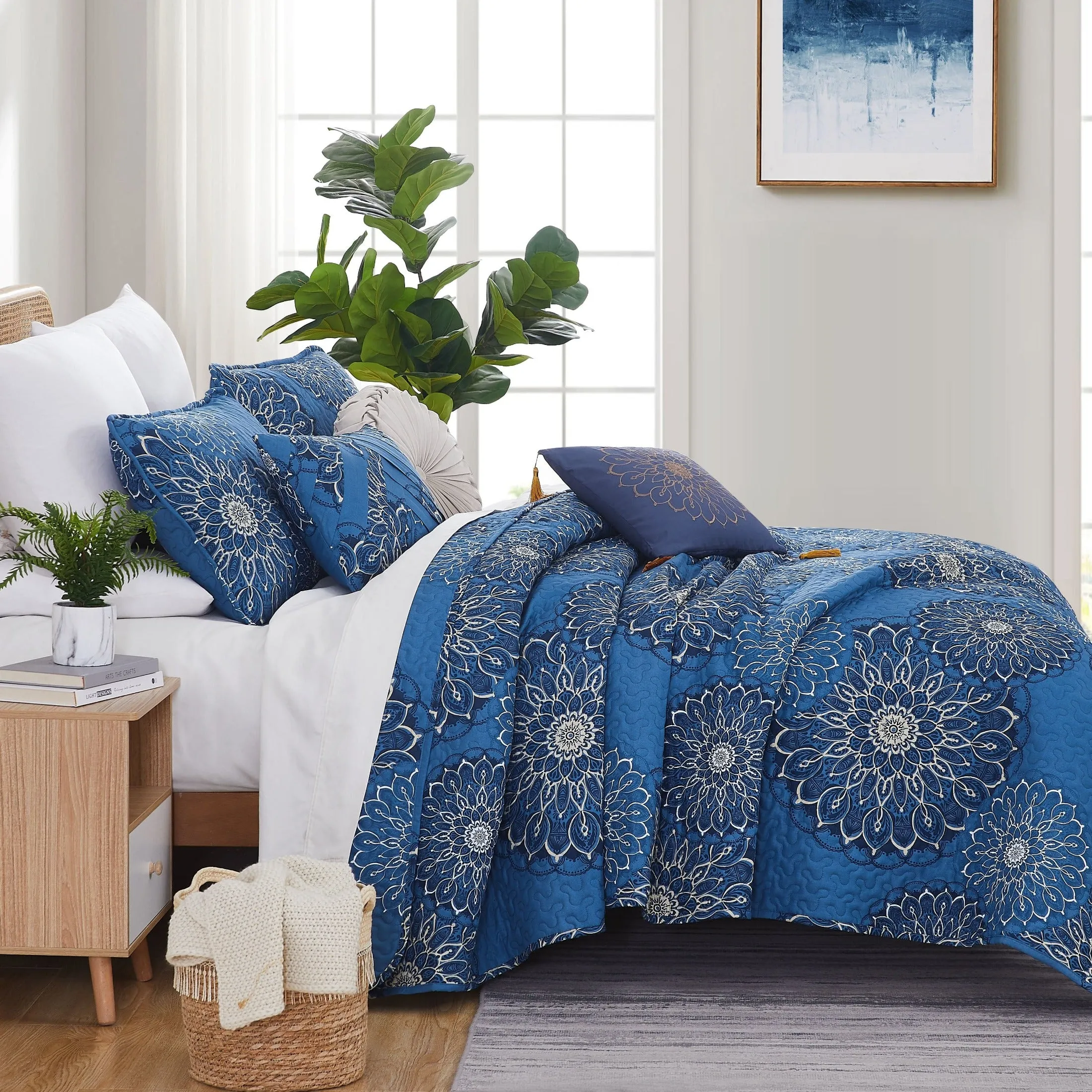 Midnight Floral 6-Piece Quilt Bedding Set